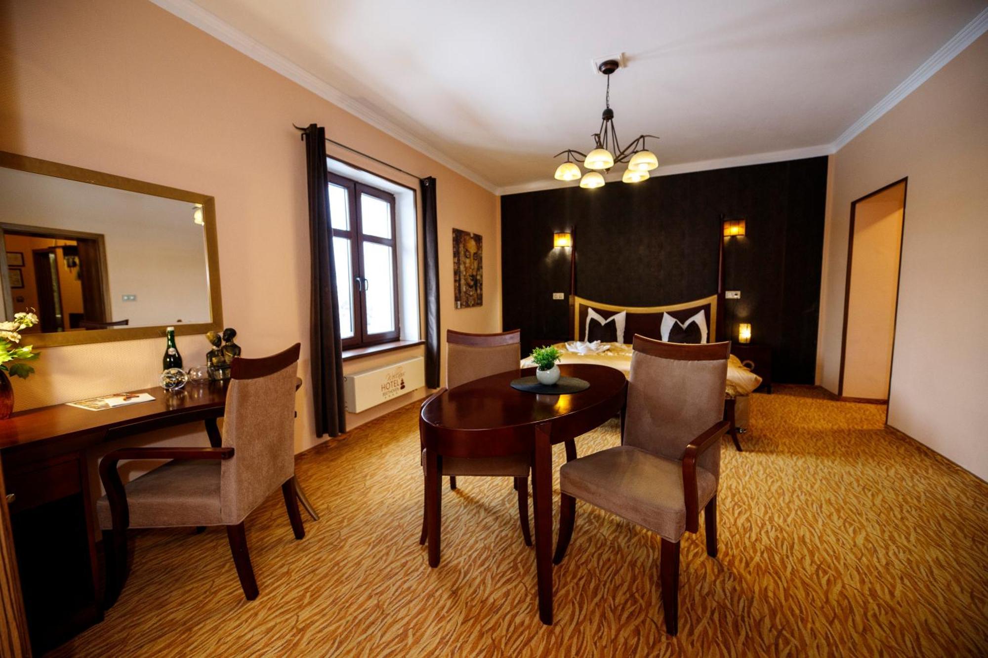 Wellness Hotel Beethoven Chomutov Ngoại thất bức ảnh